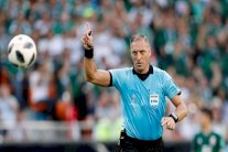 حكم أرجنتيني لمواجهة فرنسا والأوروغواي