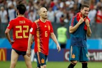 إنييستا حزين لاعتزال اللعب الدولي بالاقصاء