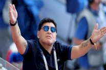 الفيفا يدين بشدة انتقادات مارادونا بشأن التحكيم