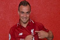 شاكيري إلى ليفربول بعقد طويل الأمد