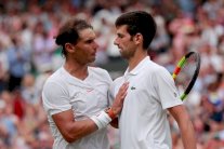 ديوكوفيتش يسقط نادال في نصف نهائي تاريخي