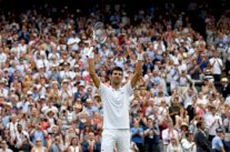 ديوكوفيتش يهزم نادال في مباراة ملحمية ليصعد لنهائي بطولة ويمبلدون المفتوحة للتنس