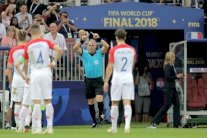 ركلة جزاء فرنسا تثير الشكوك حول أهداف تقنية الفيديو