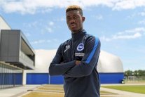 المالي بيسوما من ليل الفرنسي إلى برايتون الانكليزي