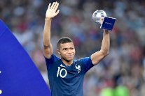 مبابي ثاني أصغر لاعب يدون اسمه في تاريخ المونديال