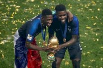 بعد فوزه بالمونديال.. ديمبلي يتبرع لبناء مسجد في موريتانيا