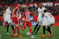 قمة الوصافة بين إشبيلية وأتلتيكو في الدوري الإسباني