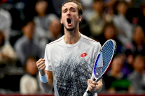 ميدفيديف في نهائي دورة بريزبين لملاقاة نيشيكوري