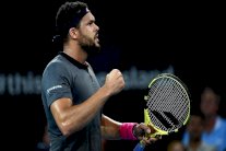 تسونغا يستعيد مستواه بإقصائه دي مينور من دورة بريزبين