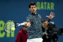 باوتيستا أغوت يطيح بديوكوفيتش من نصف نهائي دورة الدوحة