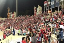 استاد الشارقة يغص بجماهير سوريا وفلسطين