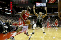 جيمس وكوري يستمتعان ويمتعان في دوري المحترفين الأميركي 