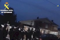 الشرطة الإسبانية تفكك عصابة للتلاعب بمباريات كرة المضرب