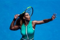 سيرينا بسهولة إلى الدور الثالث ومعاناة هاليب مستمرة في بطولة أستراليا