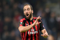 غاتوزو يؤكد تصميم هيغواين على الرحيل عن ميلان