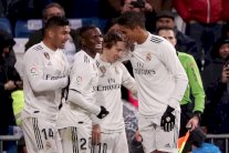 ريال مدريد يثأر من إشبيلية بثنائية وأرسنال يسقط تشيلسي