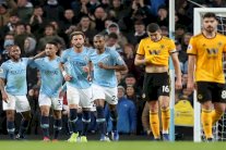 سيتي يقلص الفارق مجددا عن ليفربول بثلاثية في مرمى ولفرهامبتون