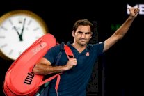 فيدرر يعلن مشاركته في رولان غاروس للمرة الأولى منذ 2015