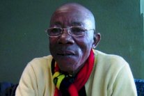 وفاة أفضل هداف في نسخة واحدة من نهائيات كاس أمم إفريقيا