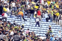 الاتحاد الجزائري يواجه عنف الملاعب بقرار جديد