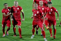 لوكس محبوب الشابات وأمل قرغيزستان في كأس آسيا