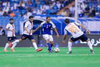 الهلال ضيفا ثقيلا على الفيحاء في الدوري السعودي