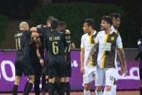 النصر يهزم أحد والأهلي يخطف فوز مثير على التعاون