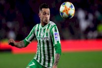 بيتيس يستعير إيمرسون الآتي لبرشلونة ويعير بودبوز لفيغو