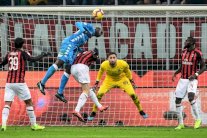 تجدد الموعد بين ميلان ونابولي ومهمة صعبة ليوفنتوس في برغامو