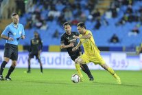 التعاون يلحق بالنصر الهزيمة الثالثة وفوز صعب للأهلي على الباطن