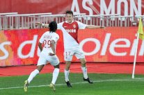 جارديم يقود موناكو إلى فوزه الأول بين جماهيره