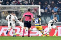 يوفنتوس يدفع ثمن استرخائه أمام بارما نابولي يستعيد توازنه