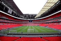 توتنهام يستضيف أرسنال في ويمبلي لعدم انتهاء أعمال ملعبه الجديد