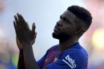 برشلونة يدرج اسم أومتيتي في تشكيلة لقاء ليون الأوروبي