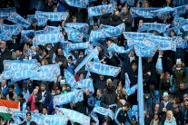 إصابة أحد مشجعي مانشستر سيتي في اشتباكات بعد مواجهة شالكه
