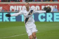 إبراهيموفيتش يتعهد بتحطيم كل الأرقام القياسية في الدوري الأمريكي