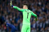 كيبا يؤكد احترامه لساري وتعليماته بعد