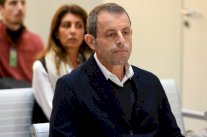 بدء محاكمة رئيس برشلونة السابق روسيل بتهمة تبييض الأموال