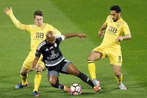 الوحدة يلحق خسارة كبيرة ببني ياس في الدوري الإماراتي