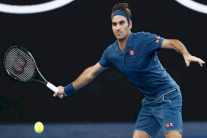 فيدرر يحتاج إلى ثلاث مجموعات لبلوغ الدور الثاني من دورة دبي