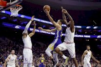 كوري يقود ووريرز للفوز على أرض فيلادلفيا