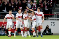 شتوتغارت يكتسح هانوفر ويتنفس الصعداء في الدوري الألماني