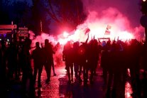 الشرطة تلقي القبض على شخص طعن مشجعا لمانشستر يونايتد