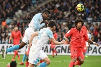 ليل يبتعد بفارق سبع نقاط عن ليون وبالوتيلي يهز برأسه شباك نيس