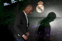 هكذا أغرى بيريز زيدان بالعودة لتدريب ريال مدريد