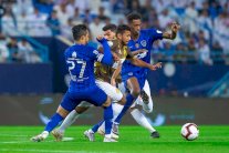 الهلال يفشل في استعادة فارق النقاط الأربع عن النصر