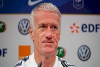 ديشان منفتح على البقاء مع المنتخب الفرنسي حتى مونديال 2022