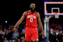 هاردن يضع هيوستن في البلاي اوف للموسم السابع تواليا