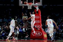 لوس أنجليس كليبرز وبوسطن سلتيكس إلى البلاي أوف