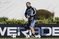 رسميا.. هيغواين يعلن اعتزال اللعب دوليا مع الأرجنتين